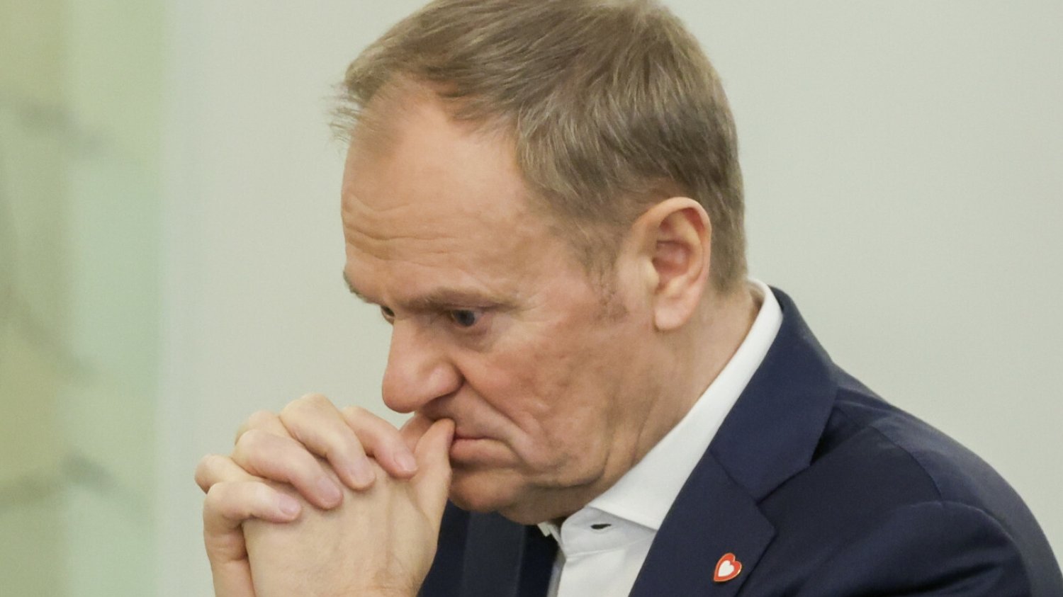 Nowy sondaż. KO i PiS niemal z identycznym poparciem