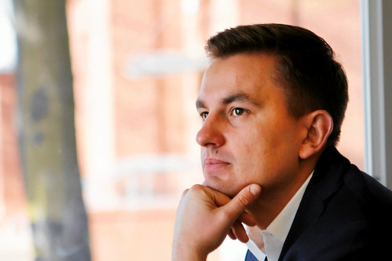 Poseł Arkadiusz Myrcha jest zaskoczony postawą Ryszarda Petru, który zgodził się na pertraktacje z Jarosławem Kaczyńskim.