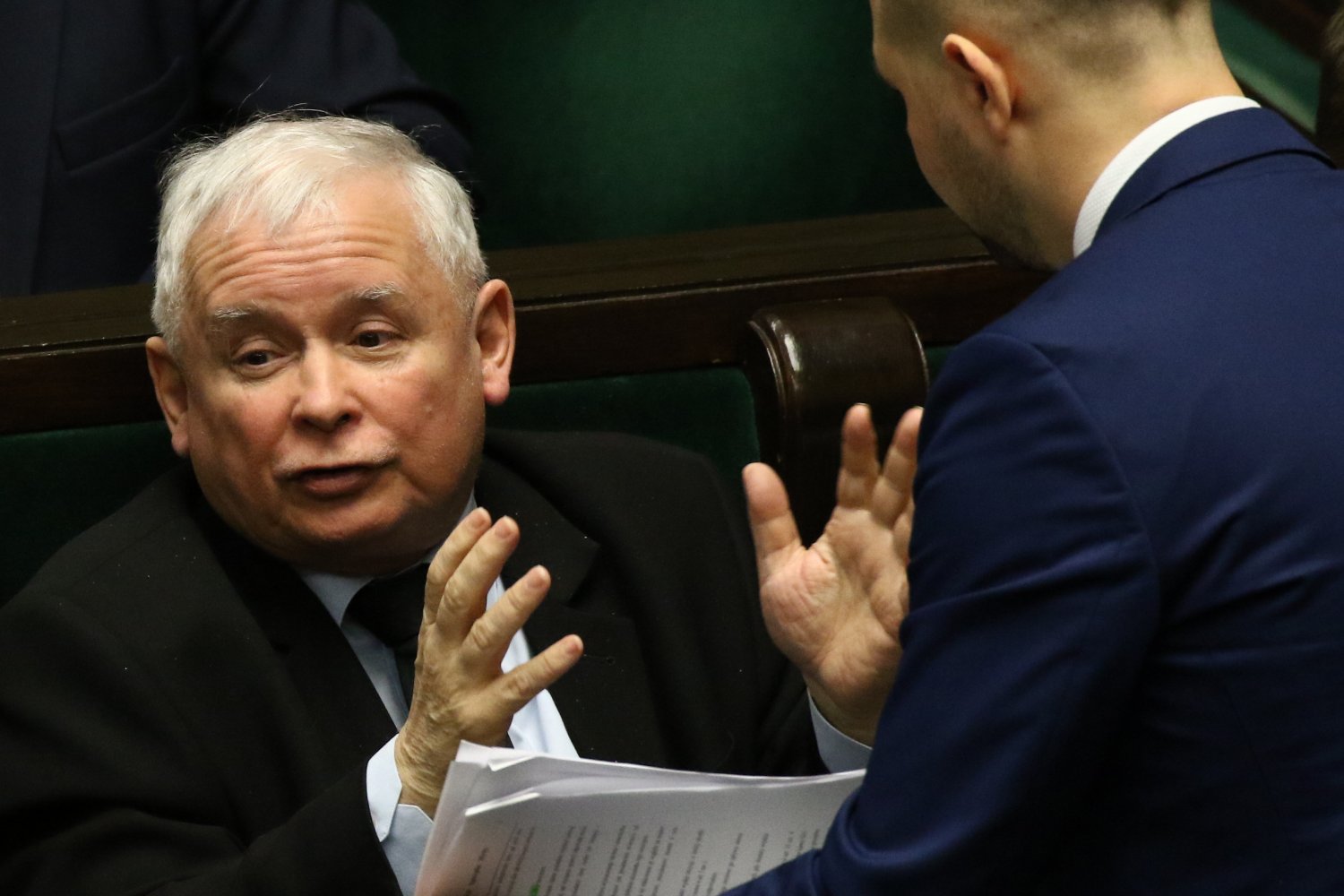 Jarosław Kaczyński na poniedziałkowym spotkaniu nie szczędził swoim parlamentarzystom ostrych słów.
