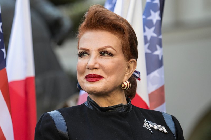 Mosbacher pełni funkcję ambasadora Stanów Zjednoczonych w Polsce od 2018 roku.