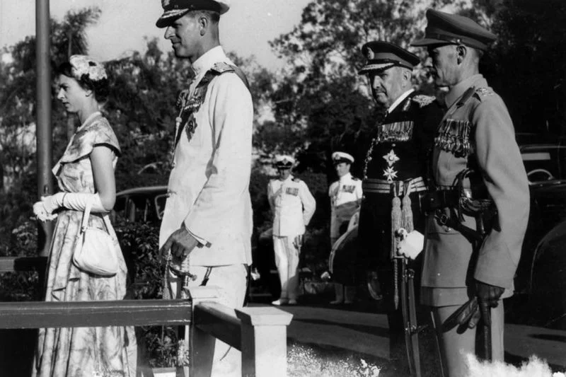 Królowa Elżbieta i książę Filip podczas wizyty w Queensland w marcu 1954 roku.
