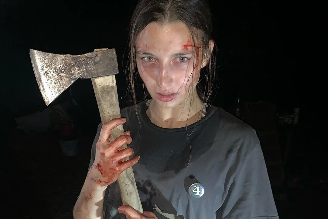 W jedną z głównych ról w slasherze "W lesie dziś nie zaśnie nikt" wcieliła się Julia Wieniawa