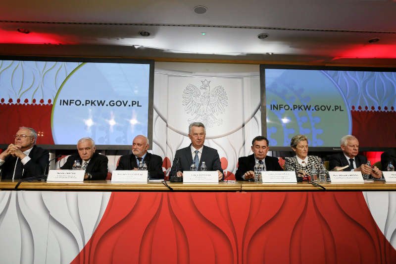 Dr Annusewicz o PKW: "Straszna wtopa, szkoda nawet żartować. Wymiana składu to minimum, trzeba przyjrzeć się całej instytucji"