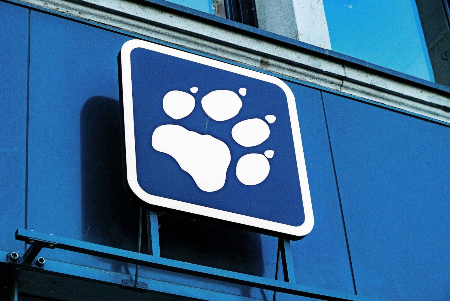 Jack Wolfskin sprzedany Chińczykom. Ujawniono kwotę transakcji.