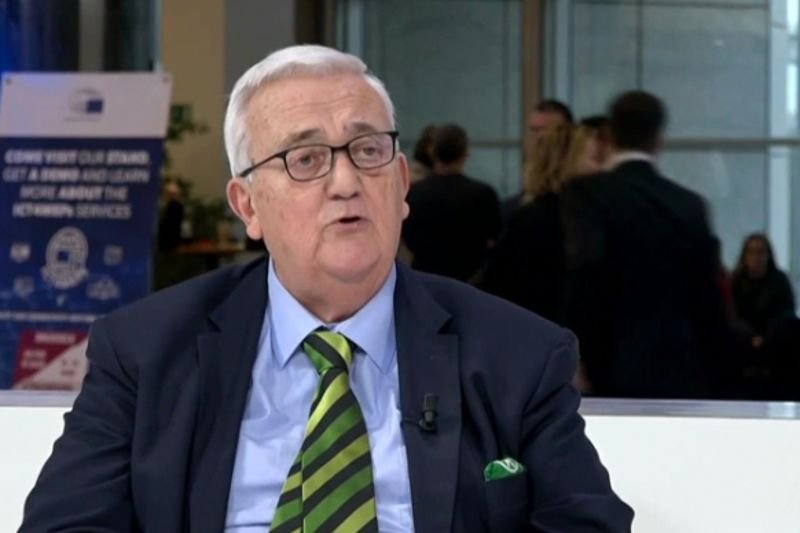 Mario Borghezio członek włoskiej Ligii Północnej i europarlamentarzysta chce sojuszu Polski i Włoch. Jednak jego przeszłość i poglądy nie napawają nadzieją na dobrą współpracę.