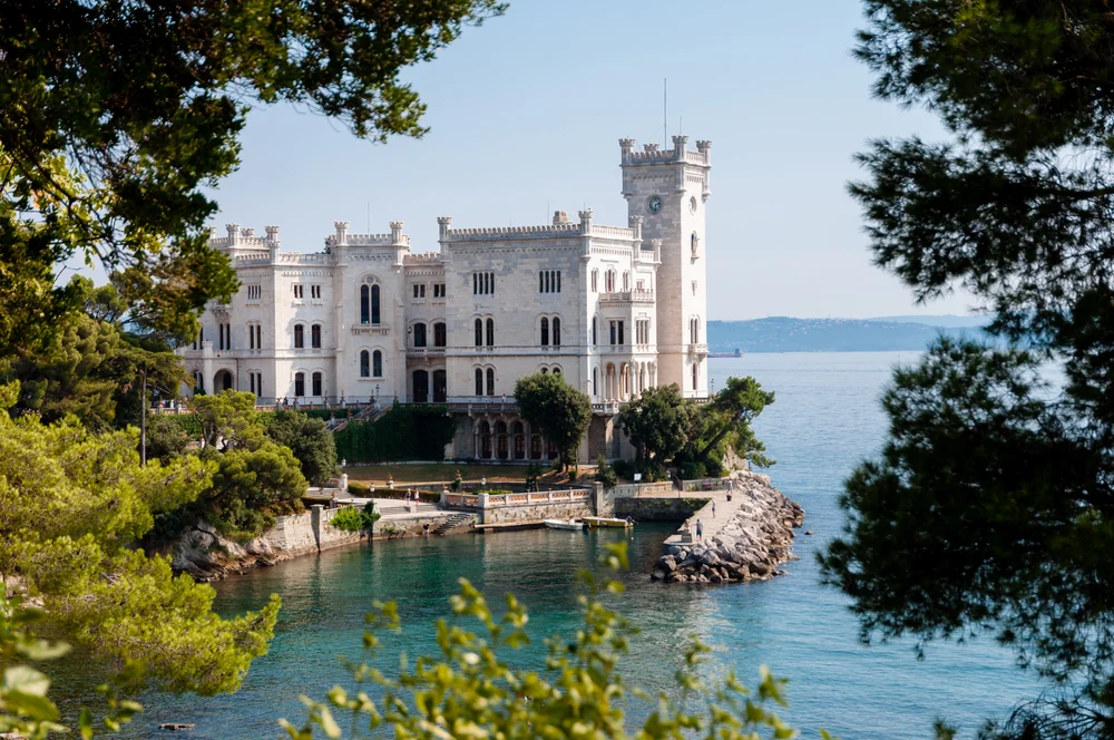 [url=http://shutr.bz/1qerSLd] Zamek Miramare w Triestrze [/url]