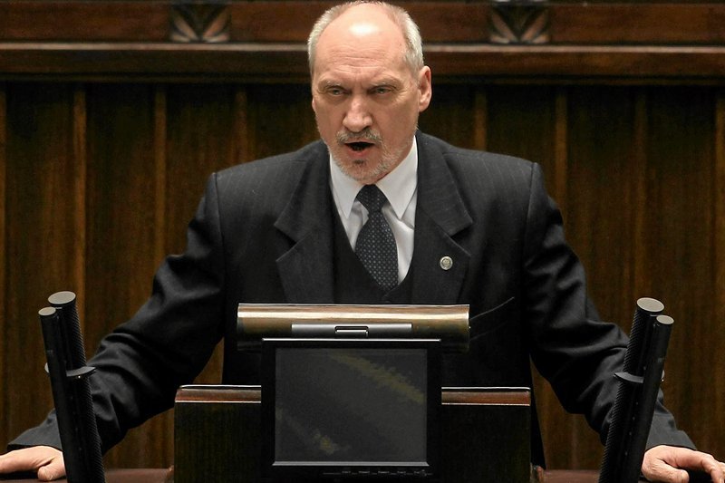 Antoni Macierewicz znany jest z tego, że nie przebiera w słowach