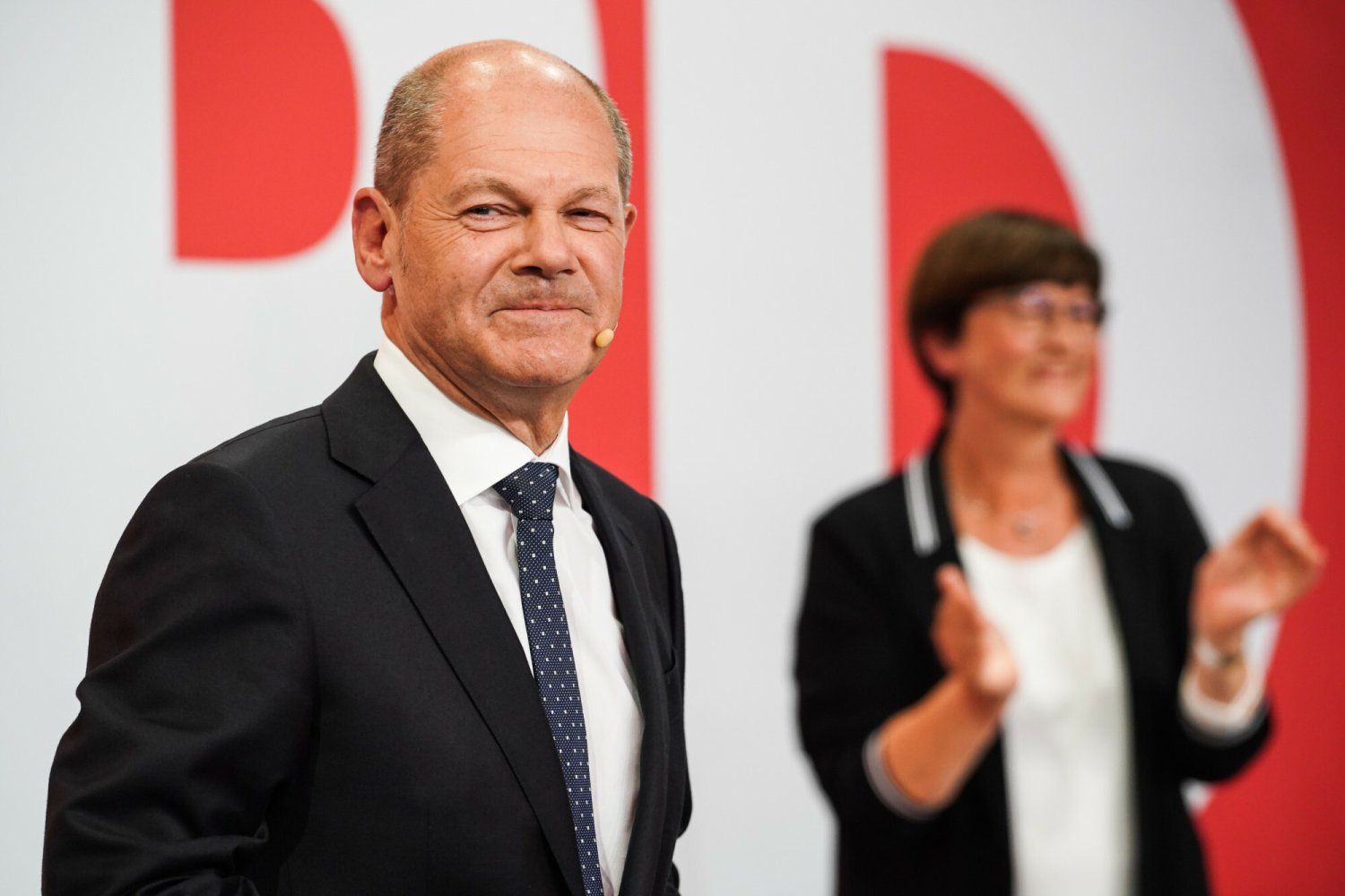 Kanclerz Niemiec Olaf Scholz i współprzewodnicząca SPD Saskia Esken.
