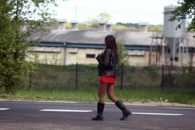 GUS wliczy do PKB dochody z prostytucji, narkotyków i przemytu. Eksperci nie pozostawiają na pomyśle suchej nitki.