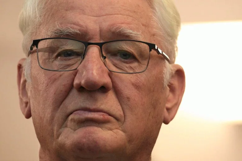 Krzysztof Wyszkowski prosi o pomoc. Przegrał w sądzie z Lechem Wałęsą.