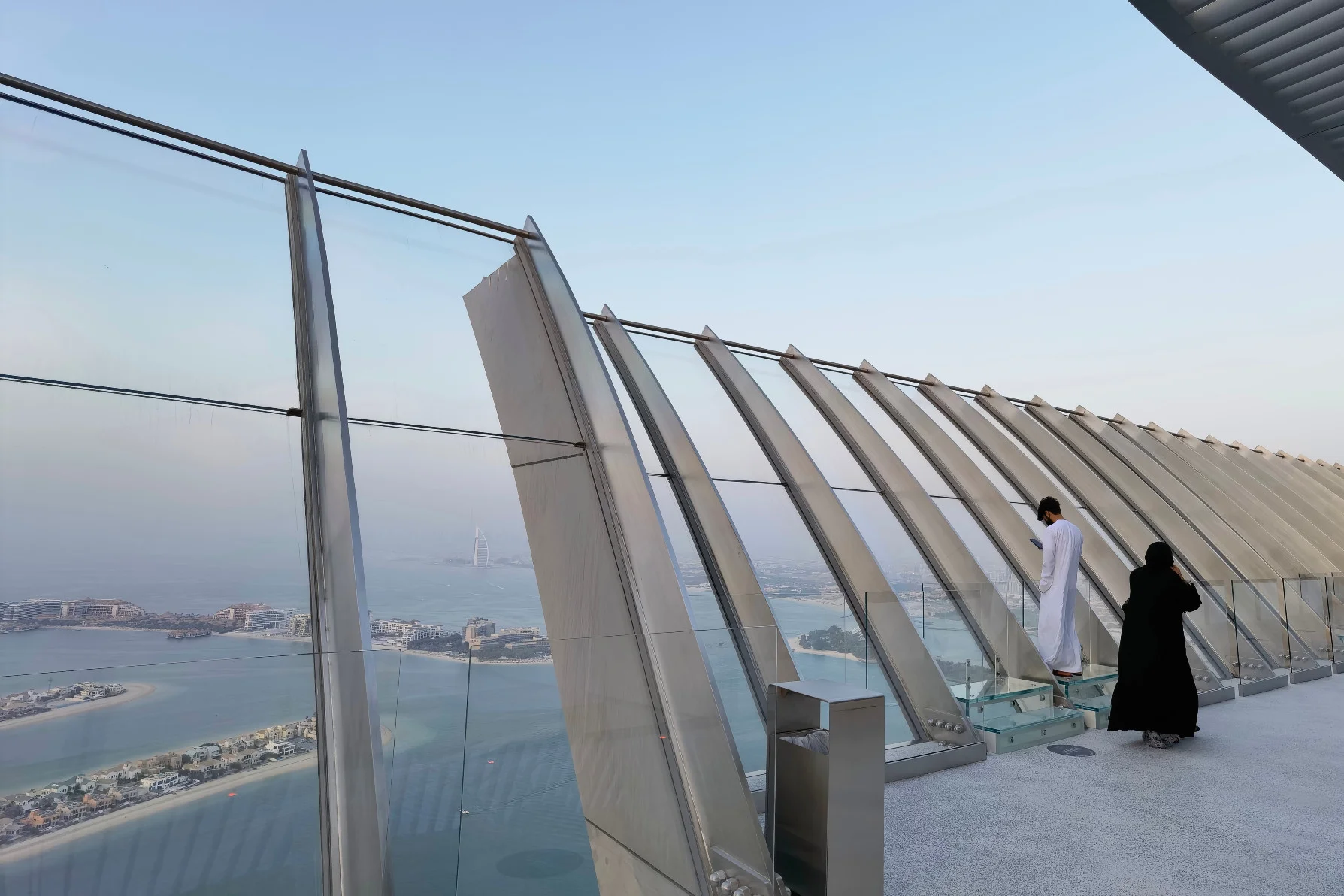 Na tarasie The View, nowej atrakcji Dubaju