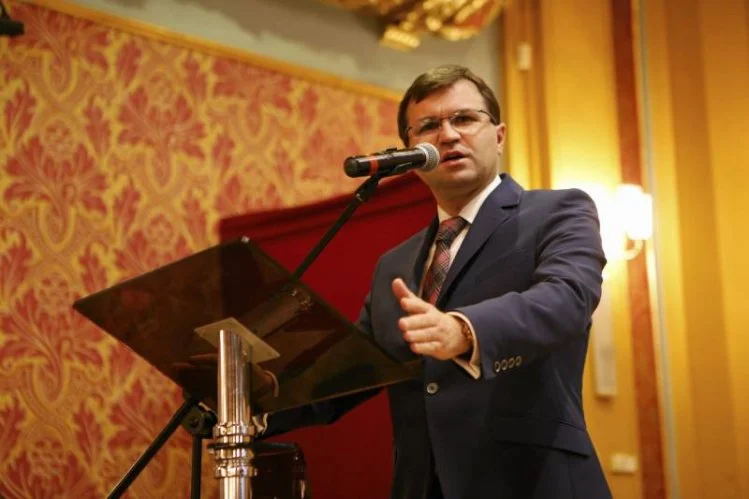 Poseł PiS Zbigniew Girzyński pracuje na Wydziale Nauk Historycznych UMK