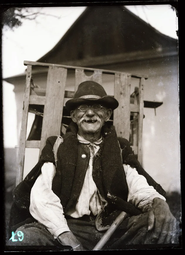 Wędrowny szklarz, Leszczyny, pow. Gorlice, 1932.