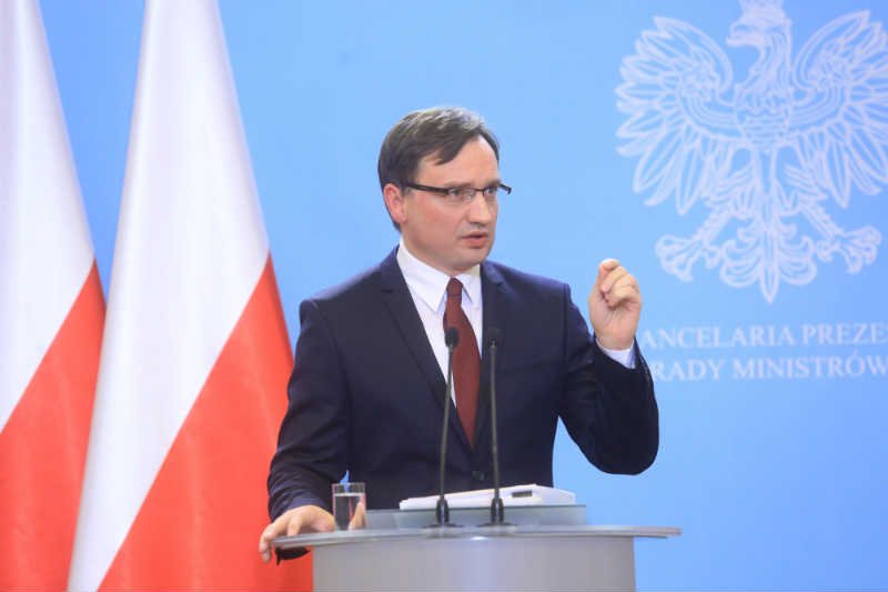 PO i Nowoczesna chcą odebrać Zbigniewowi Ziobrze mandat poselski.
