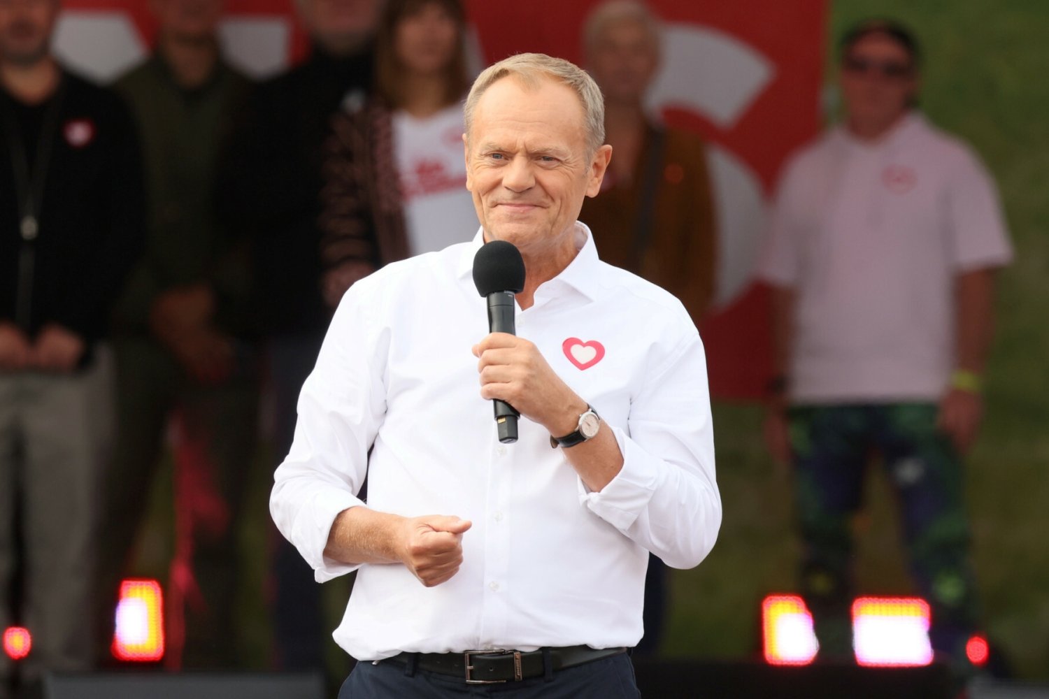 Jaką taktykę przyjmie Donald Tusk wobec Mateusza Morawieckiego w debacie TVP?