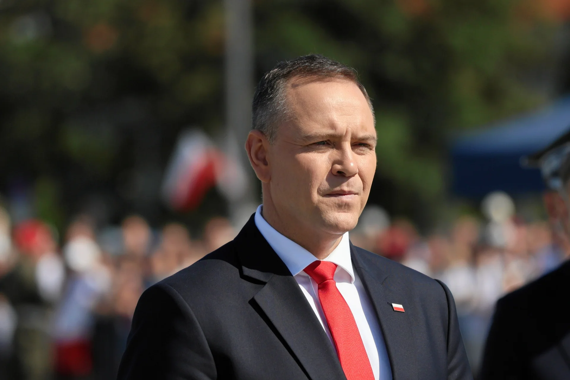 Nawrocki zaliczył sporą wpadkę. Chodzi o hymn polski