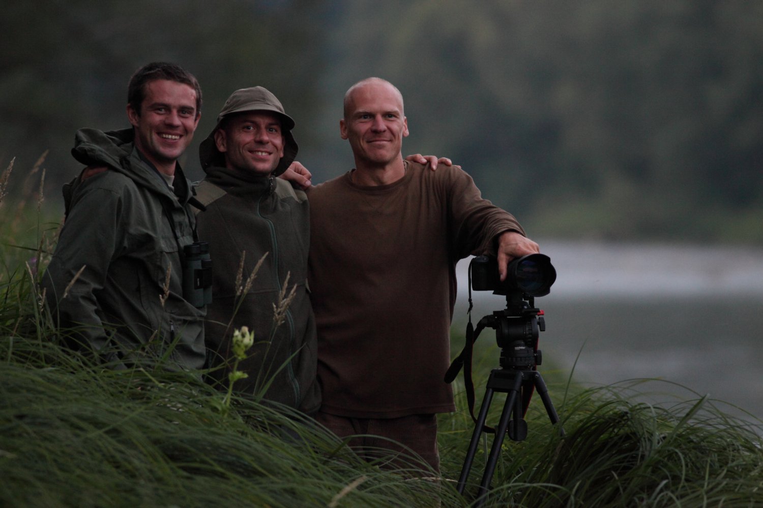Ekipa, która zrealizowała film "Wilcze Góry". Erik Balaz, Karola Kalisky i Jozef Fial.