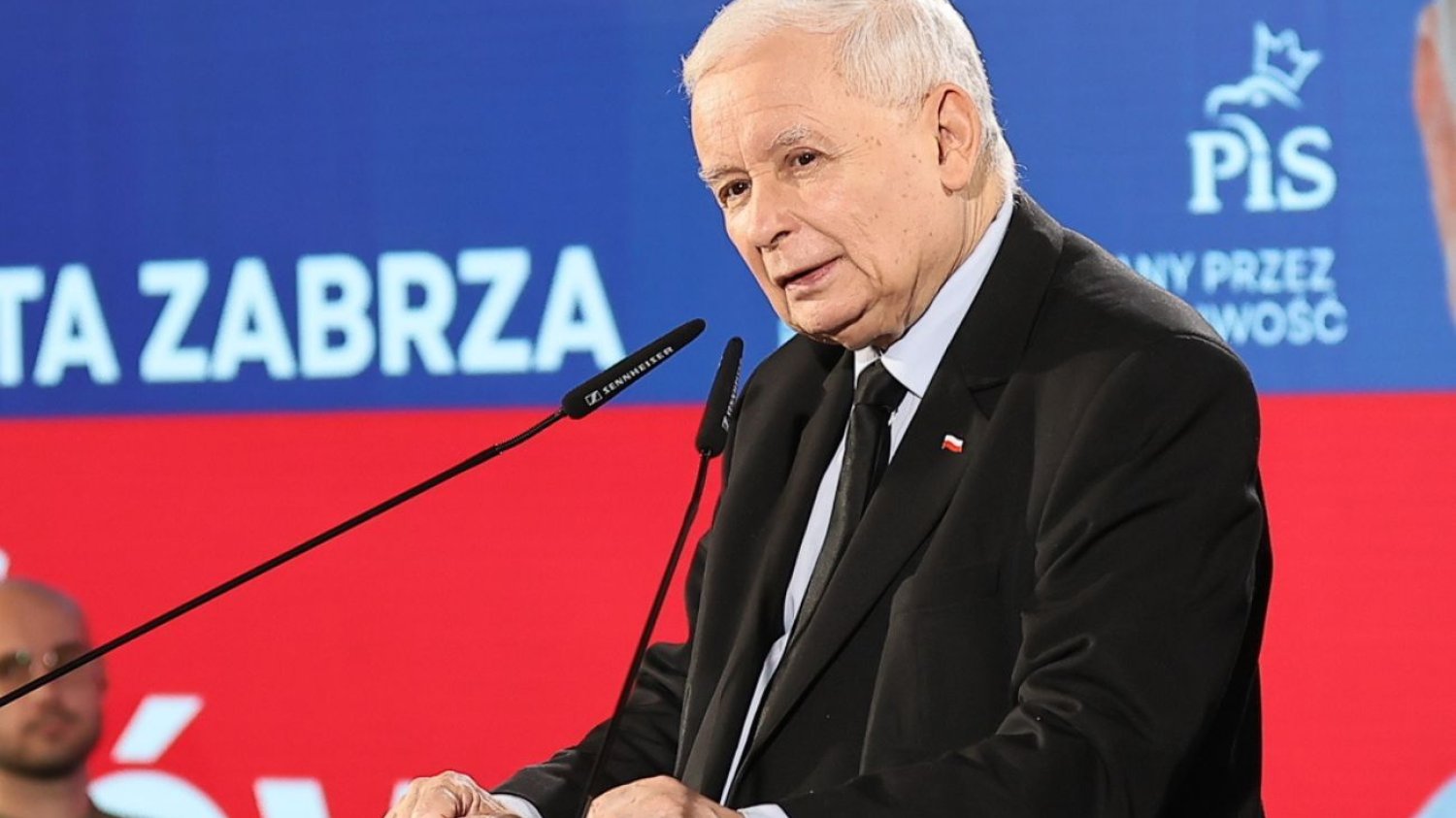Kaczyński w Zabrzu zadrwił z Tuska Jarosław Kaczyński w Zabrzu obiecywał wiele