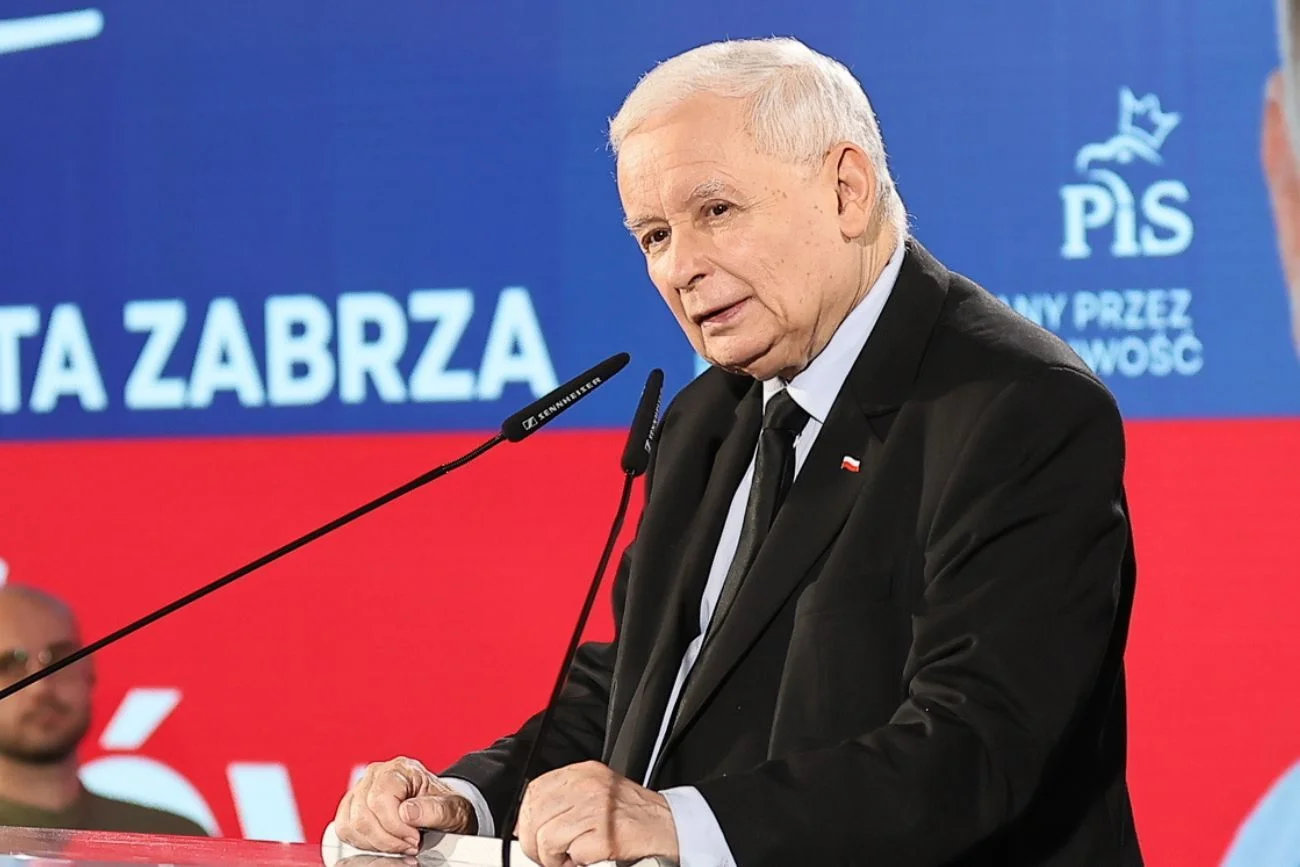 Kaczyński w Zabrzu zadrwił z Tuska Jarosław Kaczyński w Zabrzu obiecywał wiele