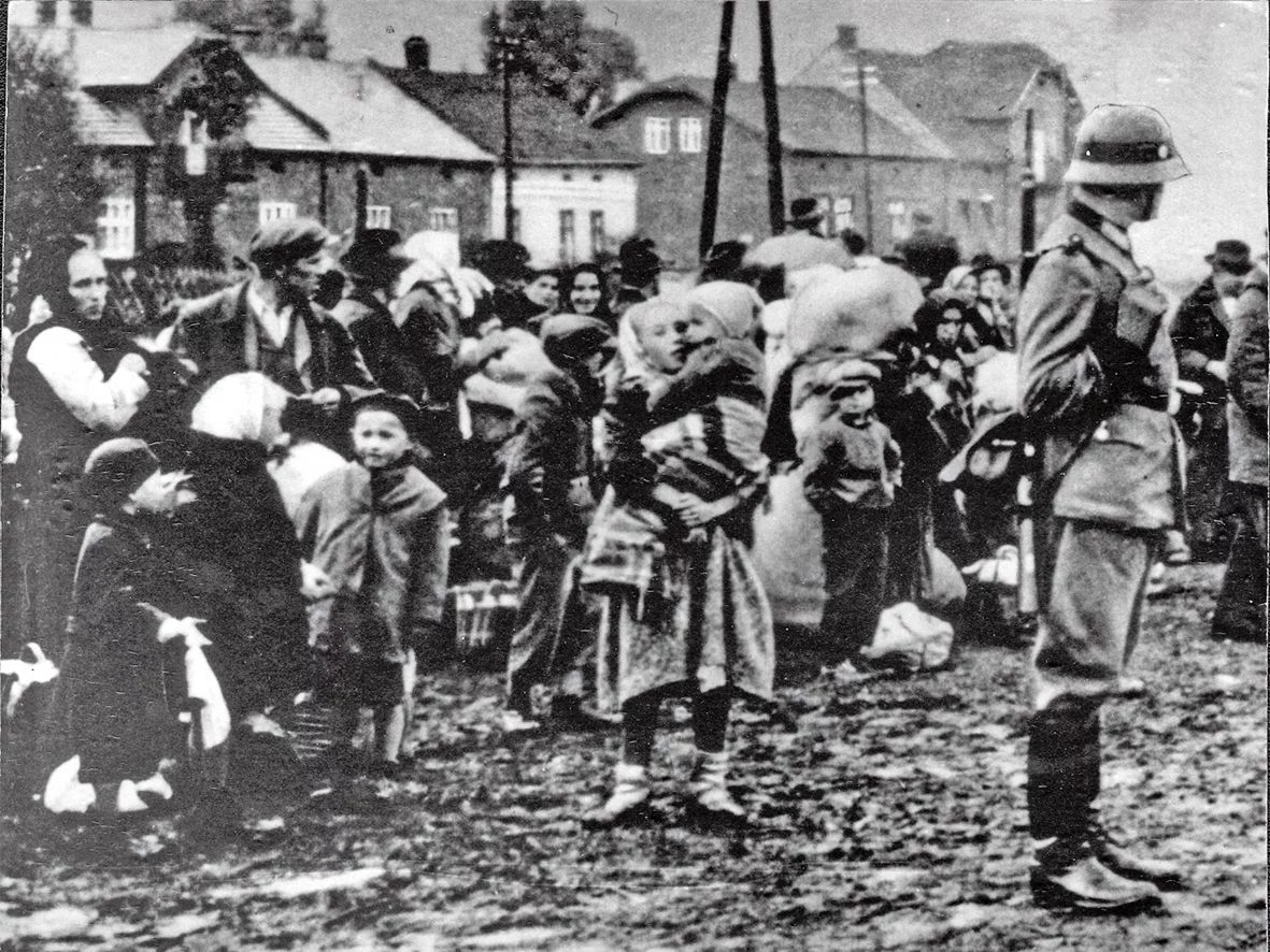 Wysiedlenia na Zamojszczyźnie. Niemcy usiłowali wyrugować wszelką polskość z tego regionu.