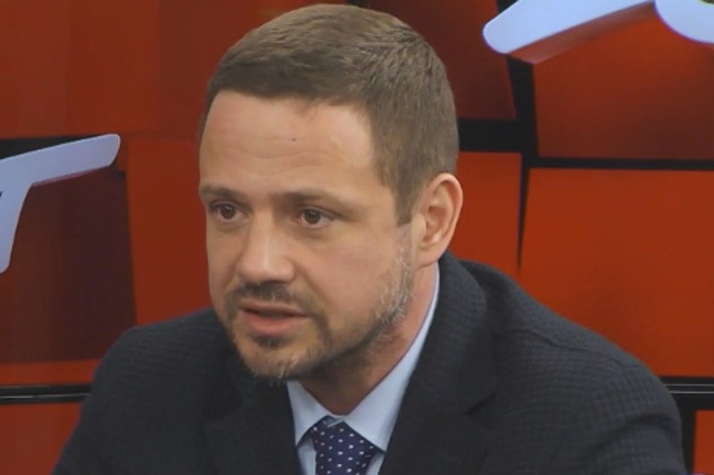 Trzaskowski ujawnia, w co gra Kaczyński w Brukseli. PiS ma szanse pokrzyżować plany Tuska. Nieduże, ale...