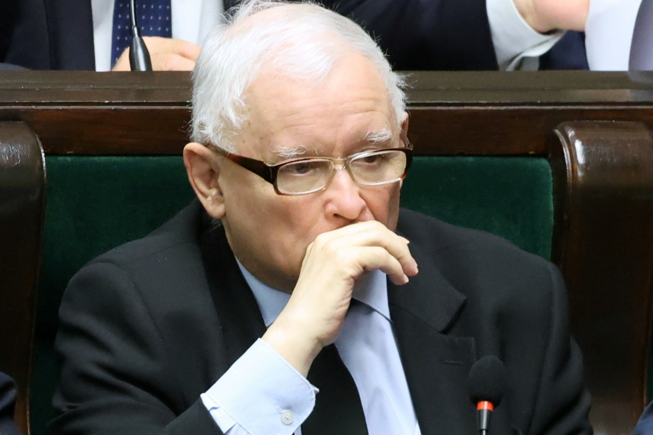 Nawet część wyborców PiS chce żeby Kaczyński oddał władzę. Zaskakujące wyniki nowego sondażu