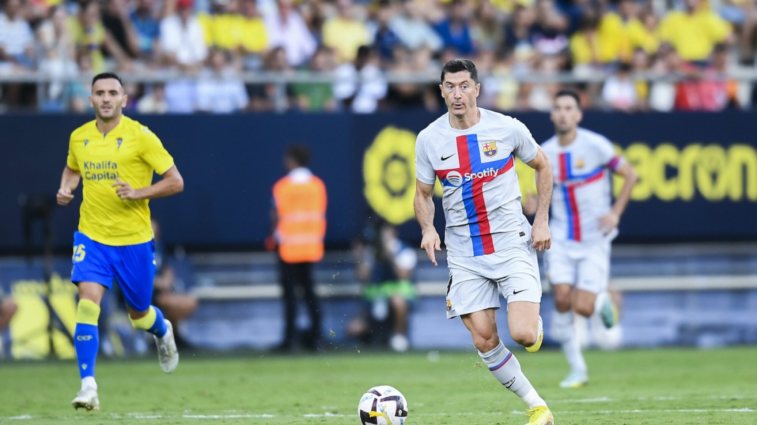 FC Barcelona wygrała z Cadiz 4:0.