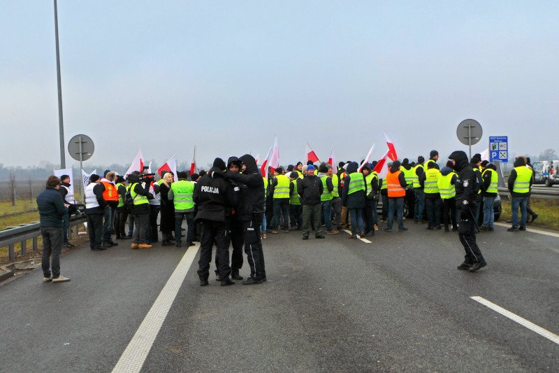 Rolnicy blokują A2 – protest Agro Unii 12 grudnia 2018.