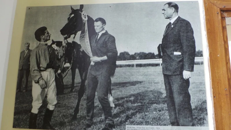 Mieczysław Mełnicki w 1965 r. (pierwszy od lewej)