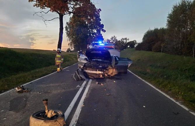 W niedzielnym wypadku zginęły dwie kobiety.