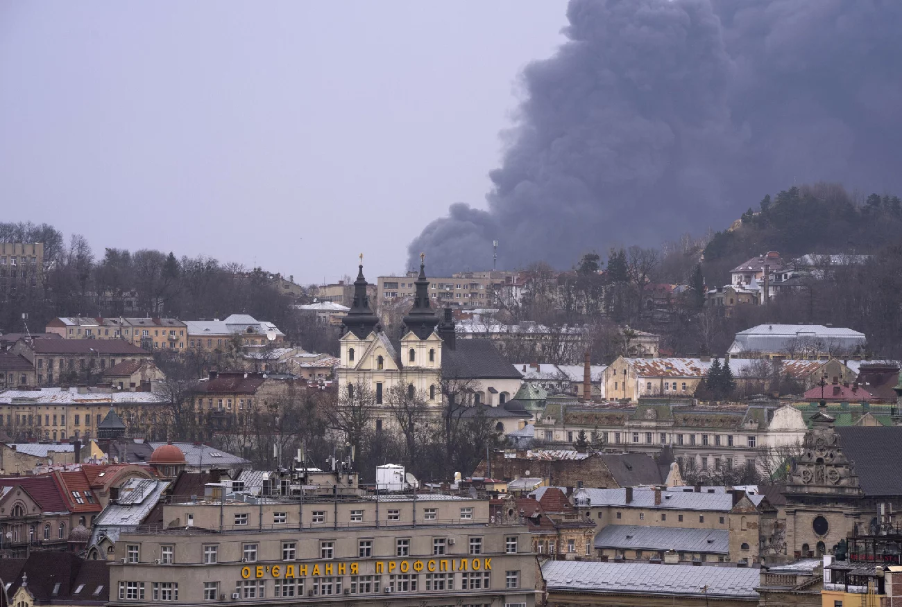 Nowe ataki na Lwów. Putin rozszerza inwazję w dniu wizyty Bidena w Polsce