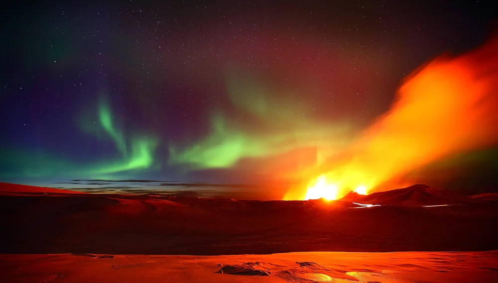 Wybuchający Eyjafjallajökull i zorza polarna