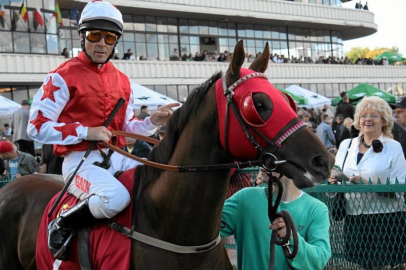 Dzięki inwestycjom Totalizatora Sportowego Tor Wyścigów Konnych Służewiec wraca do lat największej świetności.