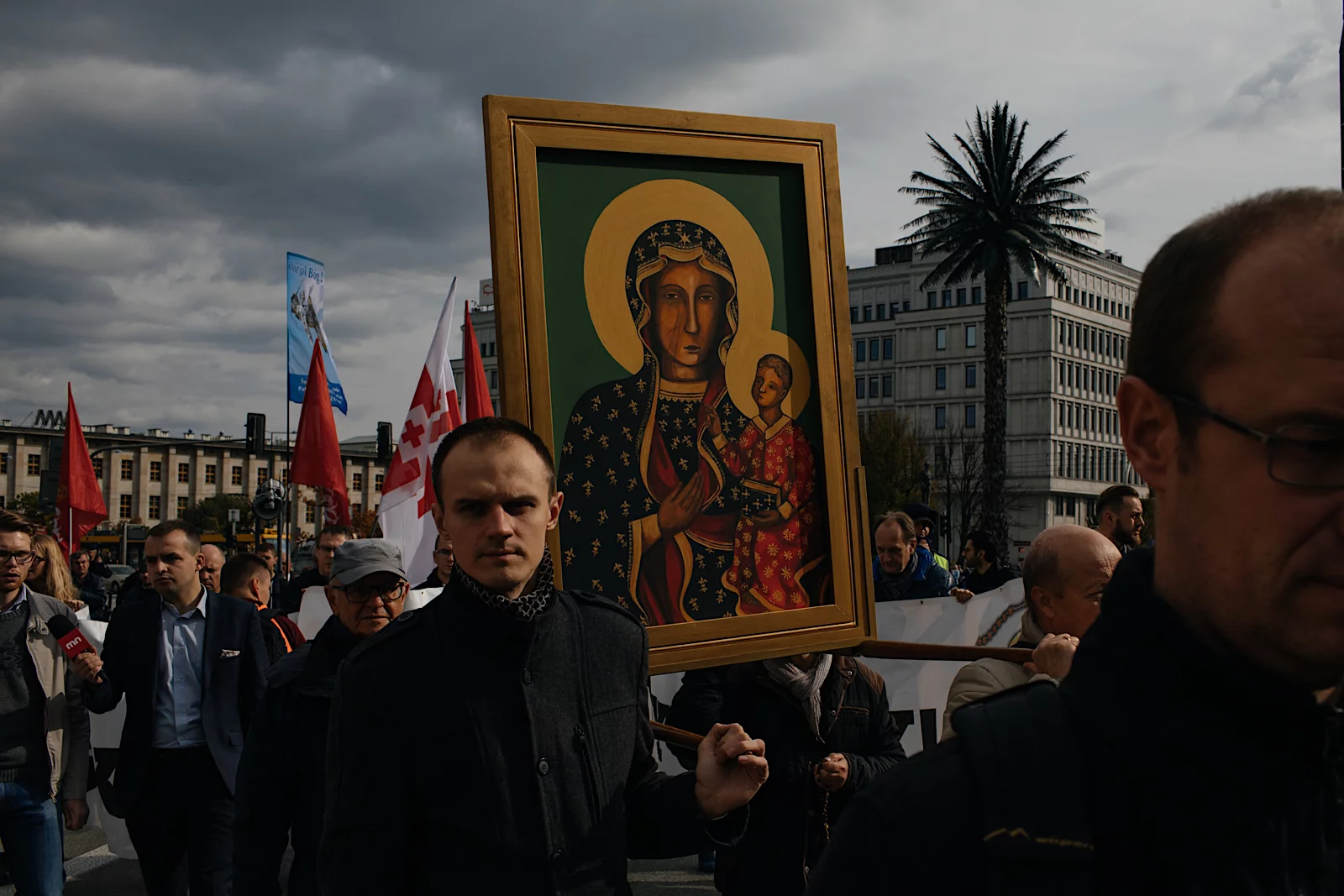 Uczestnicy marszu przepraszali Boga za profanacje, do których ma dochodzić podczas Marszów Równości.