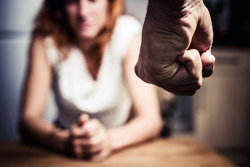 O przemocy domowej zwykle słyszymy od jej ofiar. A co czują sprawcy? Dlaczego dopuszczają się rękoczynów? Co wyzwala w nich tę agresję?