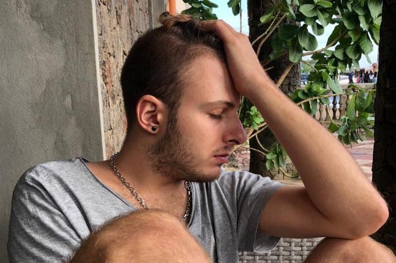 Radek Bolek wyjechał do Sierra Leone do pracy w restauracji. Teraz rodzina zbiera na transport jego zwłok do Polski.