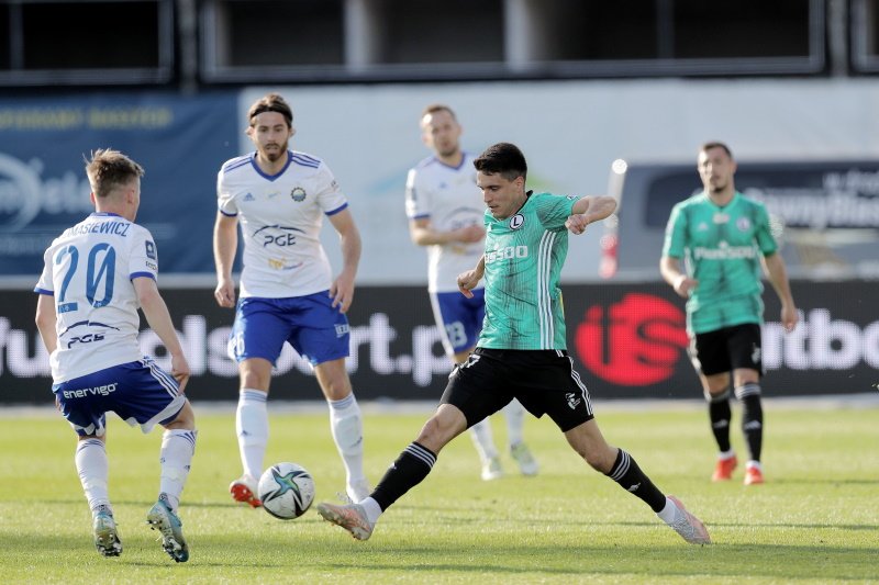 Legia Warszawa tylko zremisowała w Mielcu ze Stalą, dla której to jest punkt na wagę złota