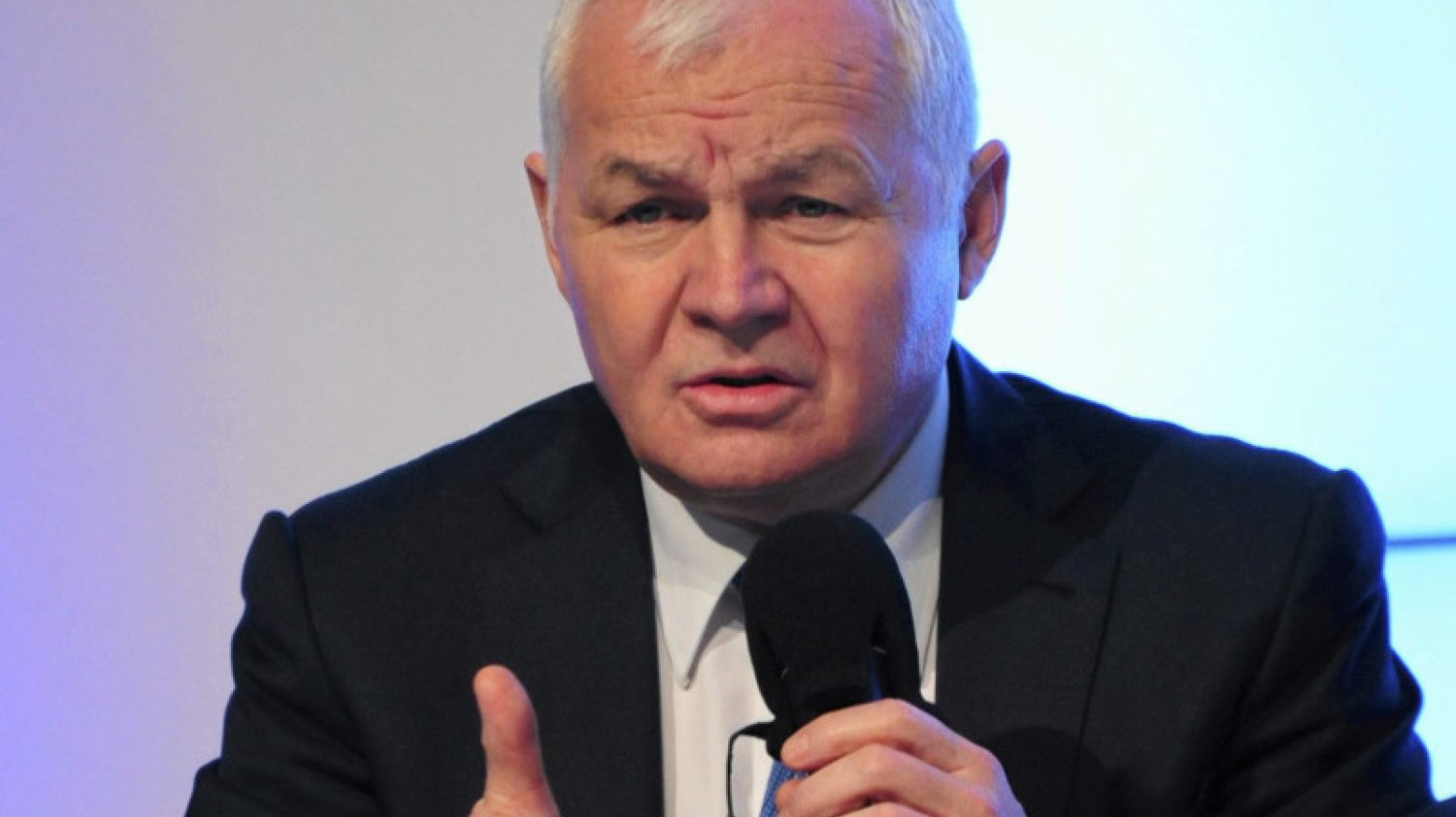 Jan Krzysztof Bielecki będzie pracował w firmie doradczej Ernst & Young