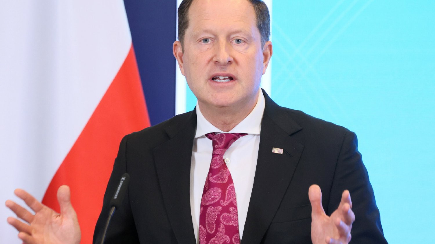 USA interweniuje u polskich władz. "Infrastruktura krytyczna zagrożona".