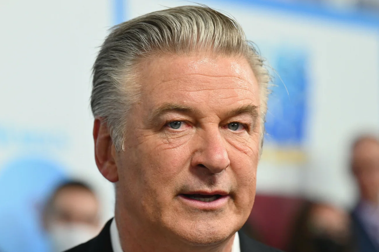 Alec Baldwin zawarł ugodę z Polakiem, którego pobił.