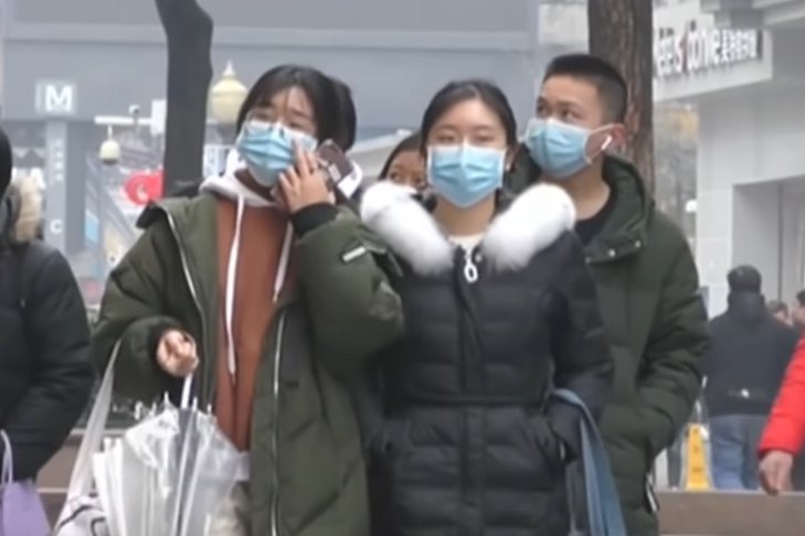 Epidemiolog z Chin twierdzi, że koronawirusem może zarazić się 60 proc. populacji Ziemi.