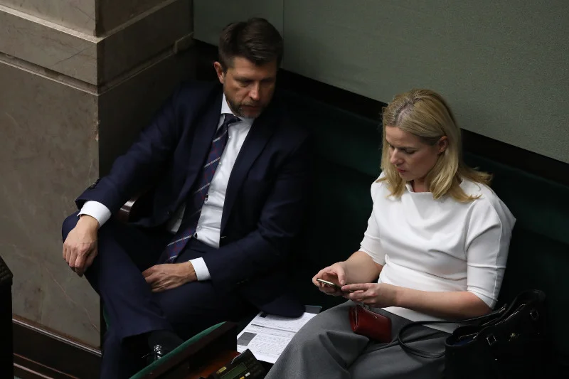 Ryszard Petru związany jest obecnie z Joanną Schmidt. Poseł wciąż nie uzyskał rozwodu ze swoją żoną Małgorzatą.