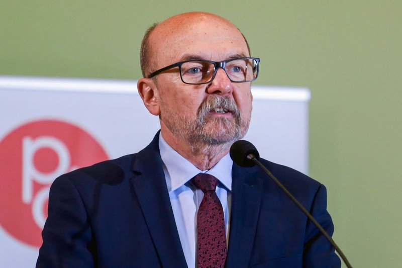 Europoseł PiS miał wygłosić na amerykańskiej uczelni wykład o totalitaryzmie.