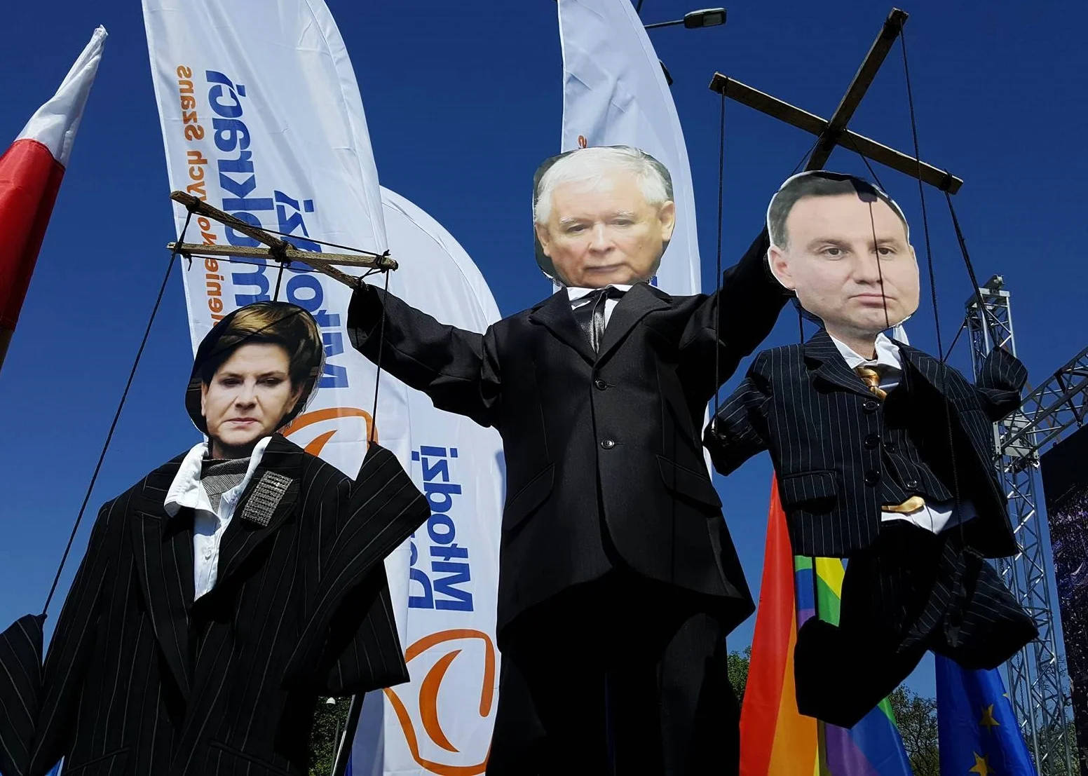 Rząd marionetek Jarosława Kaczyńskiego