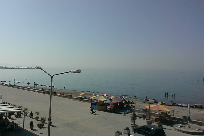 Widok z hotelu w nadmorskiej miejscowości Durrës w Albanii