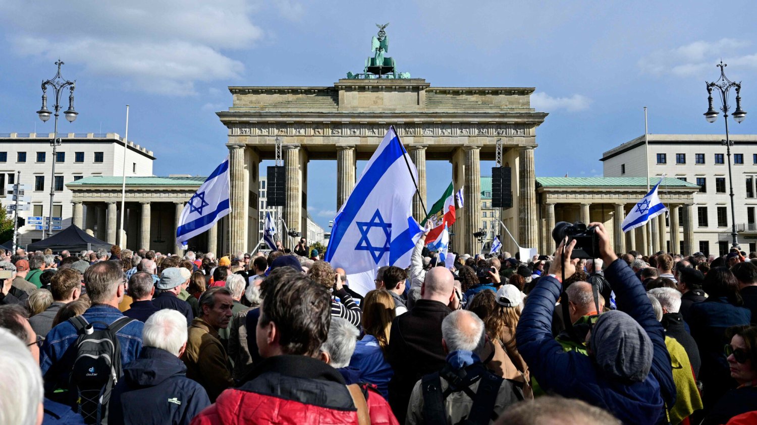 Wielka proizraelska manifestacja odbyła się w Berlinie. Wielka proizraelska manifestacja odbyła się w Berlinie.