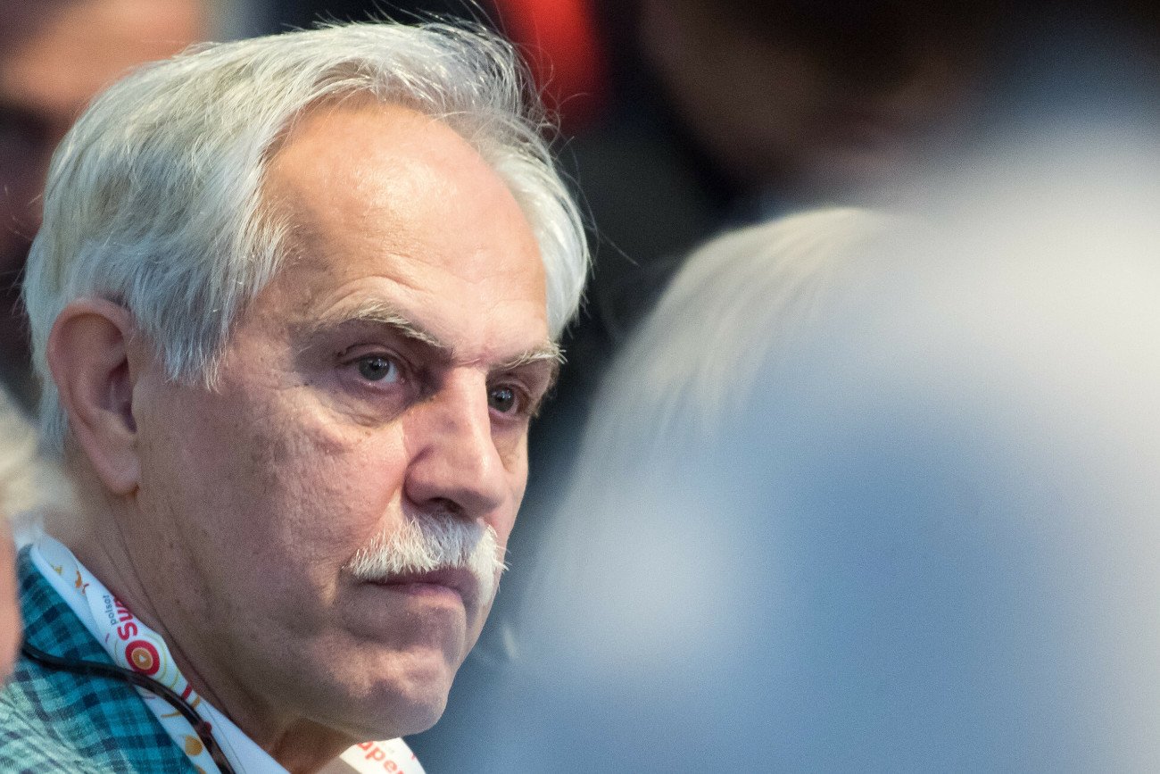 Rodzina Zygmunta Solorza funduje nam serial w odcinkach.