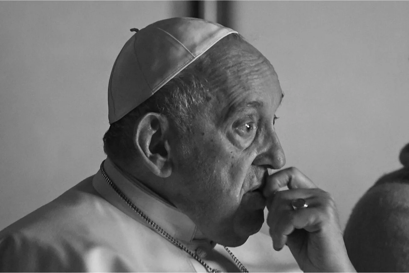 Papież Franciszek jako obiekt dezinformacji. Co było prawdą?