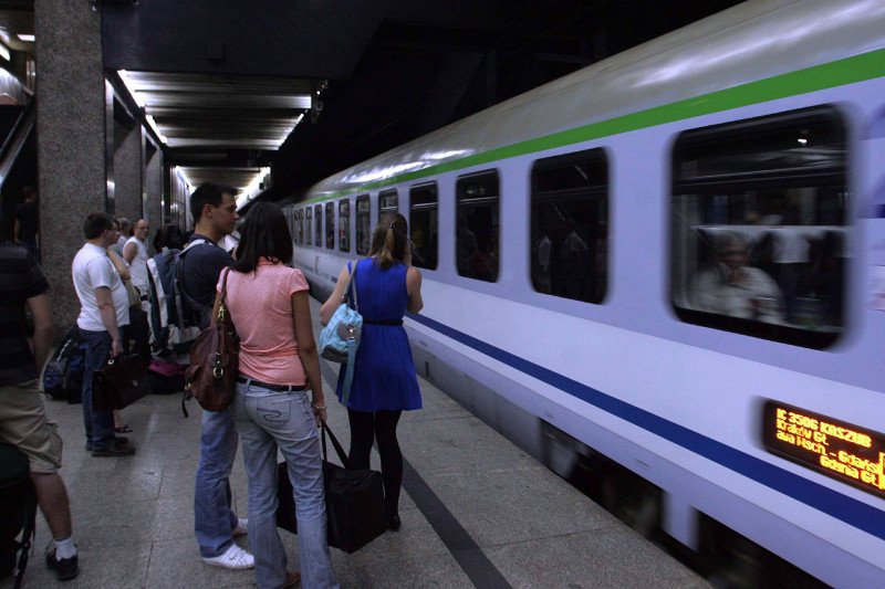 Jest kilka sytuacji, w których pasażer ma prawo ubiegać się o odszkodowanie od PKP.