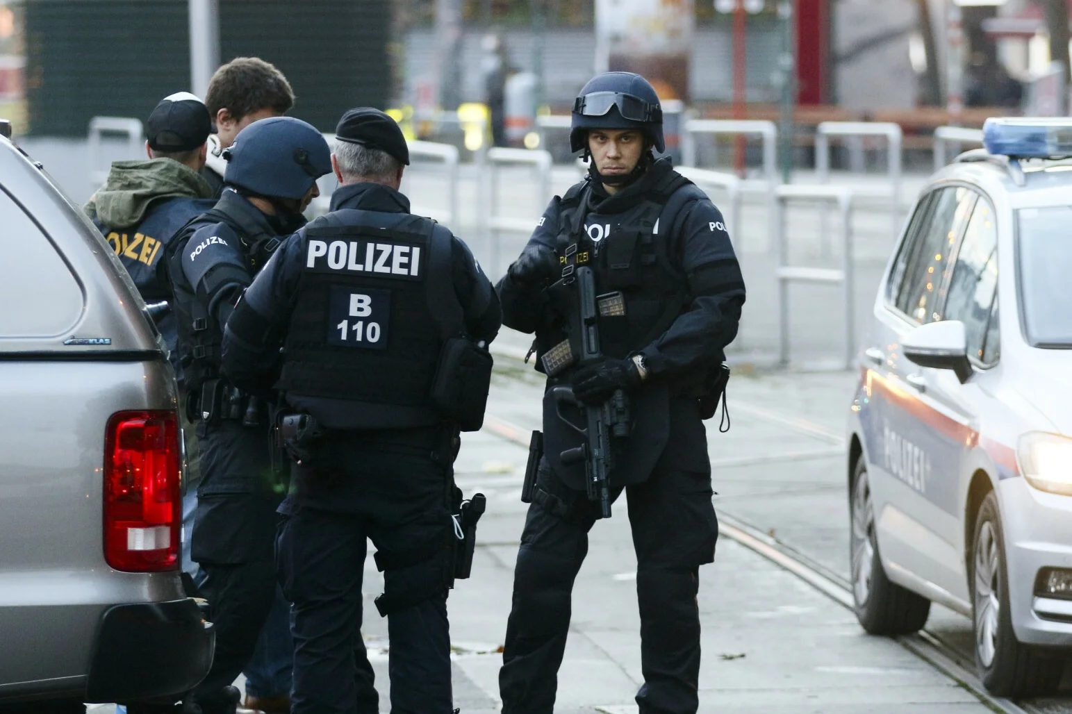 Służby w Wiedniu obawiają się ataku terrorystycznego.